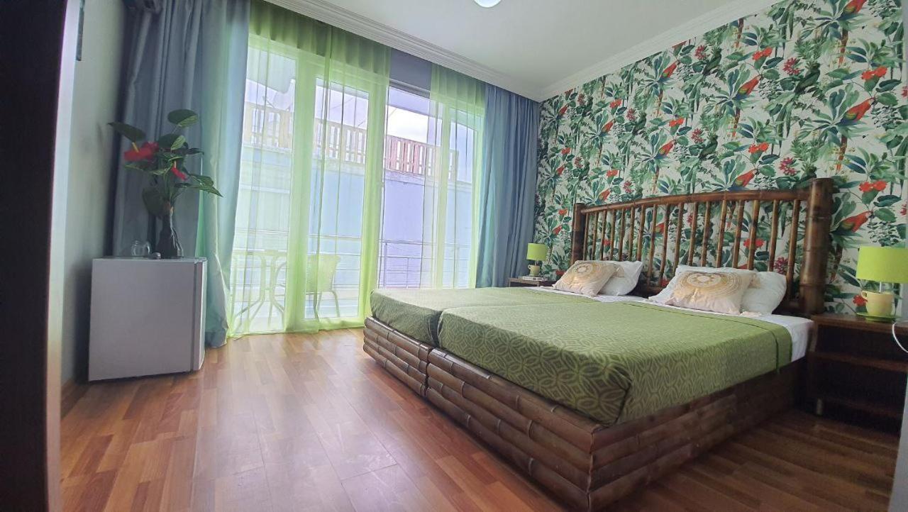 Calypso Kvariati Hotel Εξωτερικό φωτογραφία