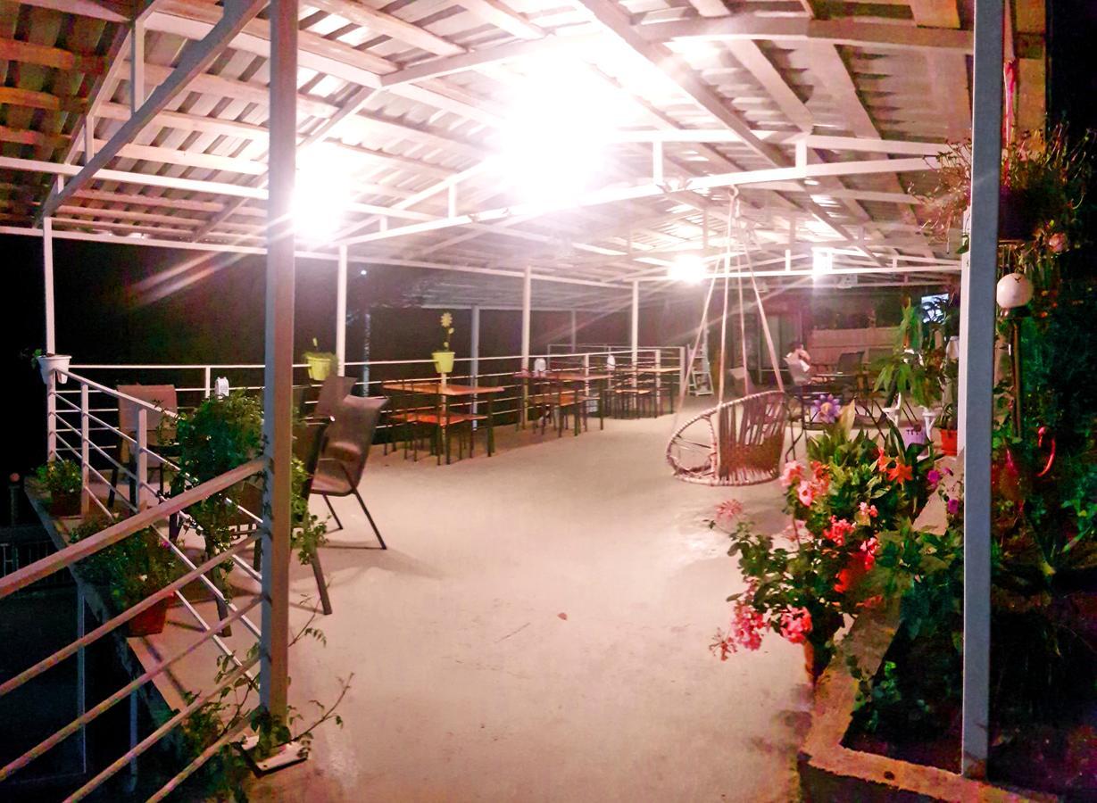 Calypso Kvariati Hotel Εξωτερικό φωτογραφία